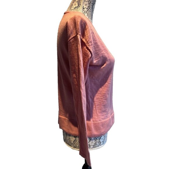 Banana Republic Women’s, 100 % Merino Wool, V neck Sweater, small, pink - Picture 5 of 7